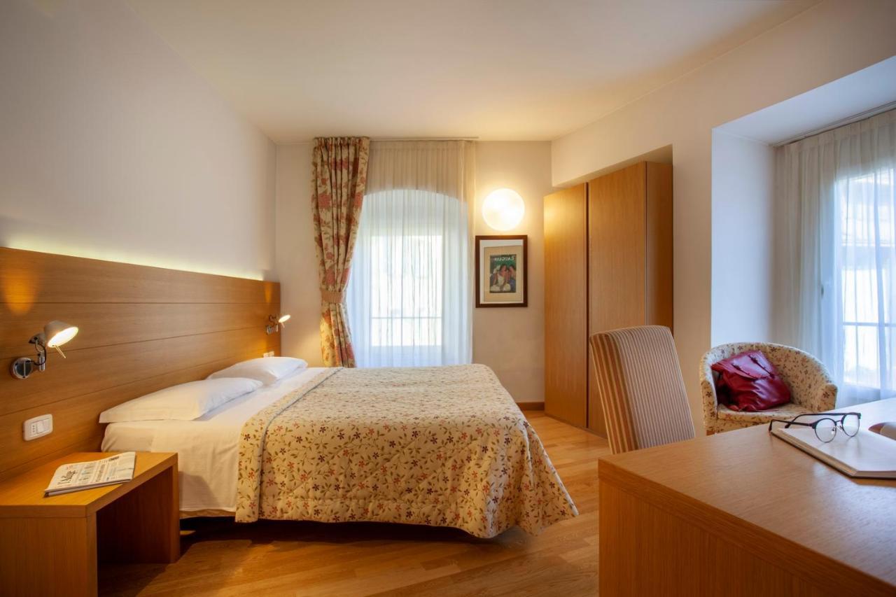 Hotel Romanda Levico Terme Exterior photo